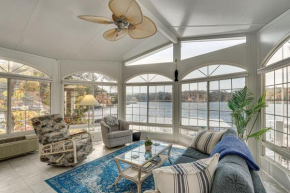 Dock and Kayaks Lake Ozark Family Retreat